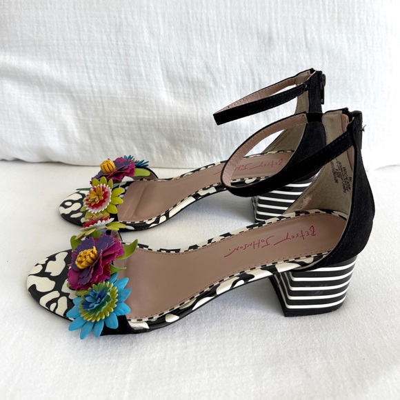 Betsey Johnson Floral Strap Block Heel Sandals - Picture 4 of 6
